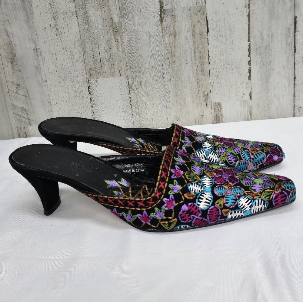 J.Renee Vintage Y2K Embroidered Mules Heels Size 8.5